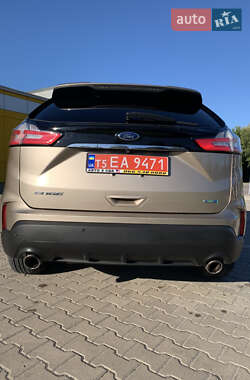 Внедорожник / Кроссовер Ford Edge 2020 в 