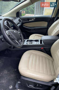 Внедорожник / Кроссовер Ford Edge 2021 в 