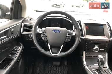 Позашляховик / Кросовер Ford Edge 2017 в 