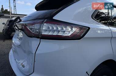 Позашляховик / Кросовер Ford Edge 2019 в 