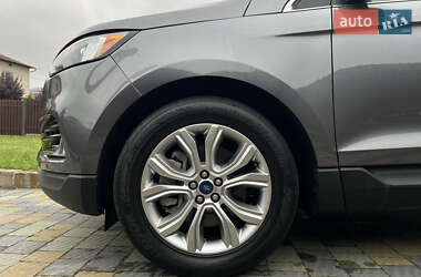 Внедорожник / Кроссовер Ford Edge 2022 в 