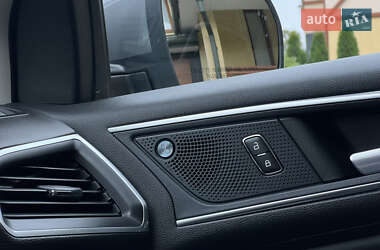 Внедорожник / Кроссовер Ford Edge 2022 в 