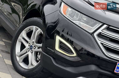 Позашляховик / Кросовер Ford Edge 2018 в 