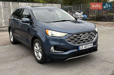 Позашляховик / Кросовер Ford Edge 2019 в 