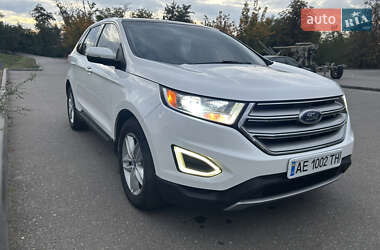 Внедорожник / Кроссовер Ford Edge 2015 в 