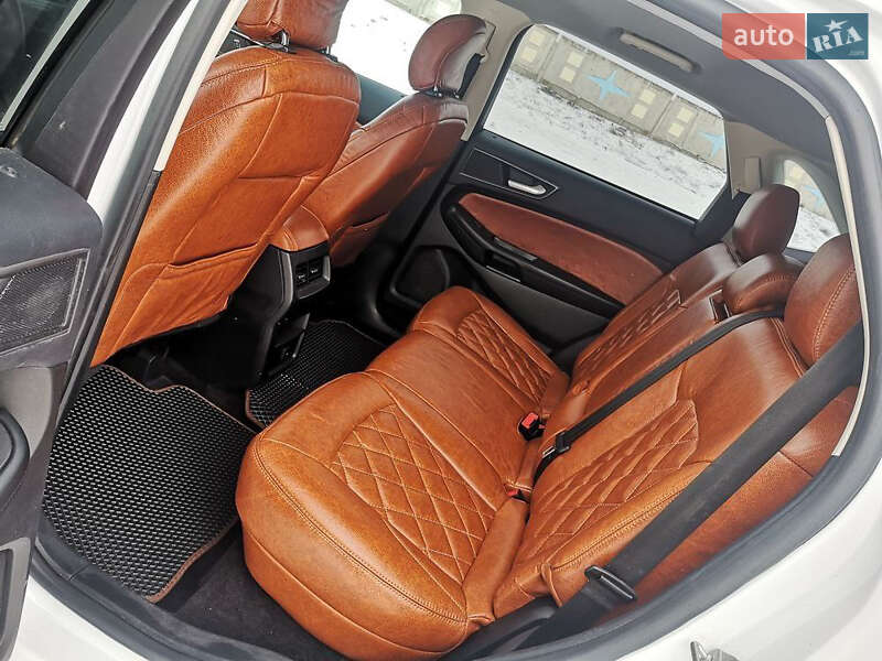 Внедорожник / Кроссовер Ford Edge 2016 в Черновцах