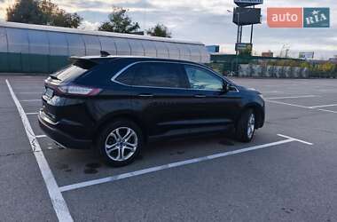 Внедорожник / Кроссовер Ford Edge 2017 в 