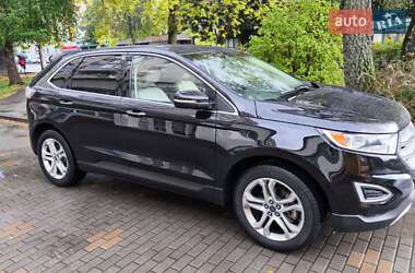 Внедорожник / Кроссовер Ford Edge 2017 в 