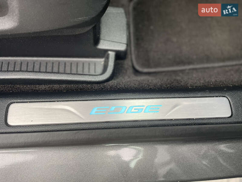 Внедорожник / Кроссовер Ford Edge 2018 в Киеве