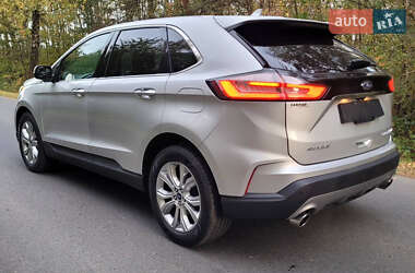 Внедорожник / Кроссовер Ford Edge 2019 в 