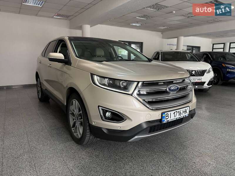 Внедорожник / Кроссовер Ford Edge 2017 в 