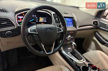 Внедорожник / Кроссовер Ford Edge 2017 в 