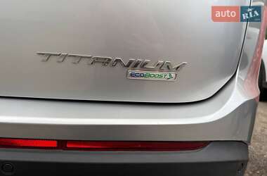 Внедорожник / Кроссовер Ford Edge 2017 в 