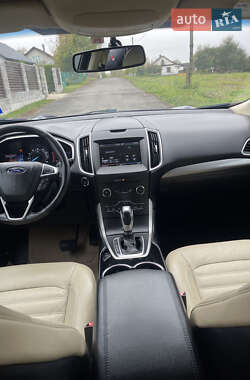 Внедорожник / Кроссовер Ford Edge 2015 в 
