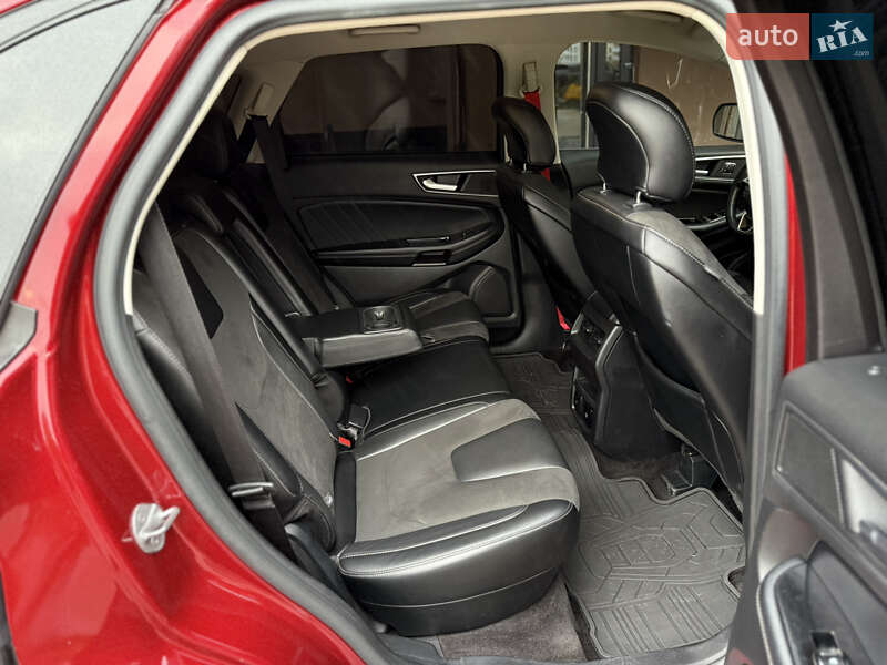 Позашляховик / Кросовер Ford Edge 2016 в Чернігові