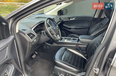 Позашляховик / Кросовер Ford Edge 2022 в 
