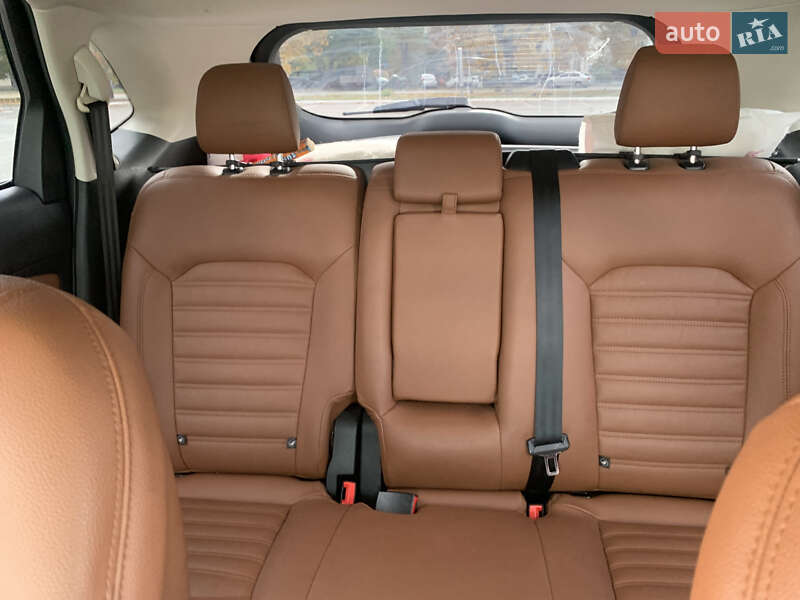 Внедорожник / Кроссовер Ford Edge 2018 в Киеве