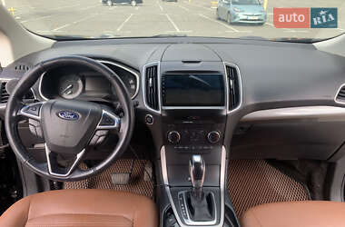 Внедорожник / Кроссовер Ford Edge 2018 в 