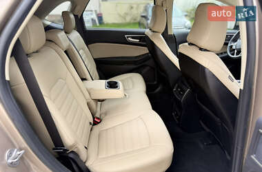Внедорожник / Кроссовер Ford Edge 2021 в 