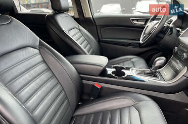 Внедорожник / Кроссовер Ford Edge 2015 в 