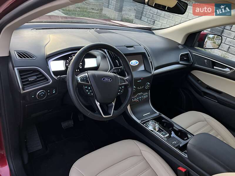 Позашляховик / Кросовер Ford Edge 2019 в Рівному
