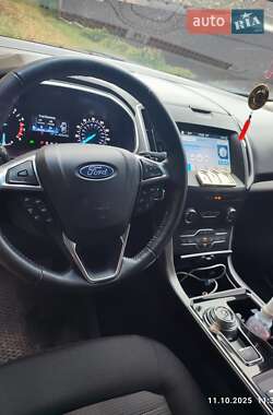 Позашляховик / Кросовер Ford Edge 2019 в  фото 5 Позашляховик / Кросовер Ford Edge 2019 в
