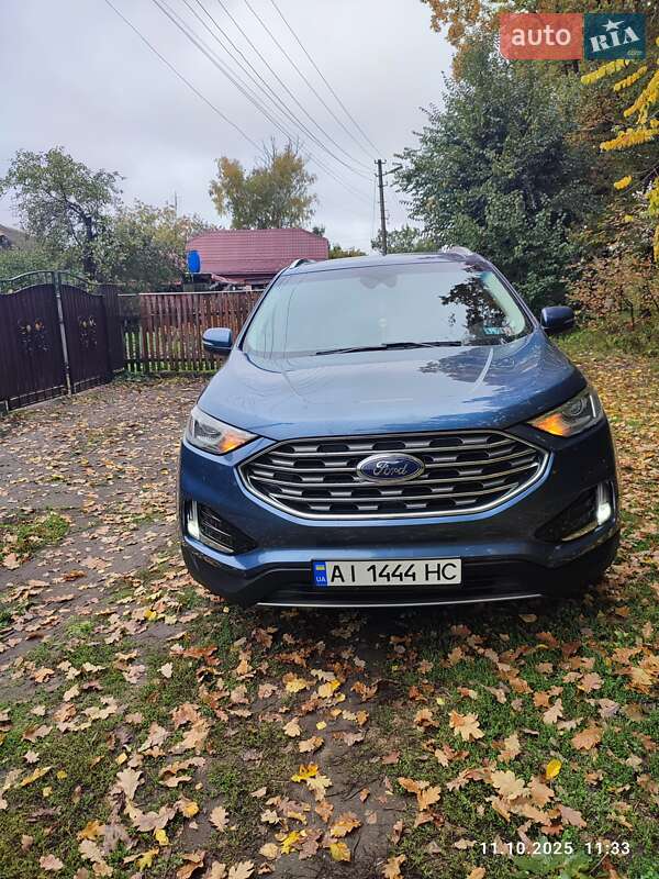 Позашляховик / Кросовер Ford Edge 2019 в  фото Позашляховик / Кросовер Ford Edge 2019 в