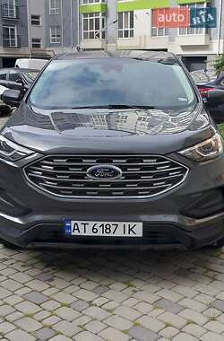 Позашляховик / Кросовер Ford Edge 2020 в 