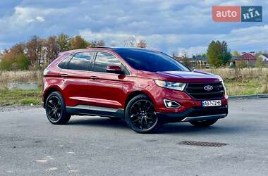 Позашляховик / Кросовер Ford Edge 2015 в 