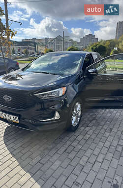 Позашляховик / Кросовер Ford Edge 2020 в 