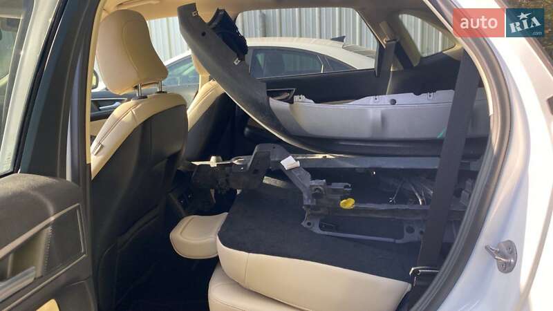 Позашляховик / Кросовер Ford Edge 2022 в Чернівцях