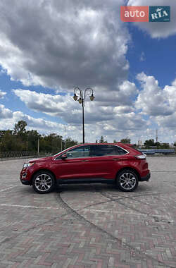 Внедорожник / Кроссовер Ford Edge 2017 в 