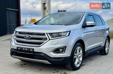 Позашляховик / Кросовер Ford Edge 2017 в 