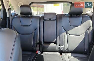 Позашляховик / Кросовер Ford Edge 2017 в 
