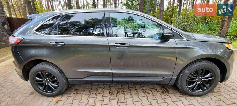 Позашляховик / Кросовер Ford Edge 2015 в Львові