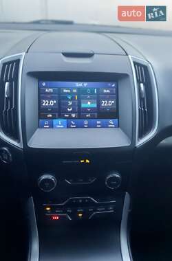 Внедорожник / Кроссовер Ford Edge 2019 в 