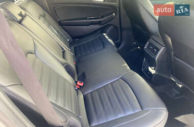 Позашляховик / Кросовер Ford Edge 2020 в 