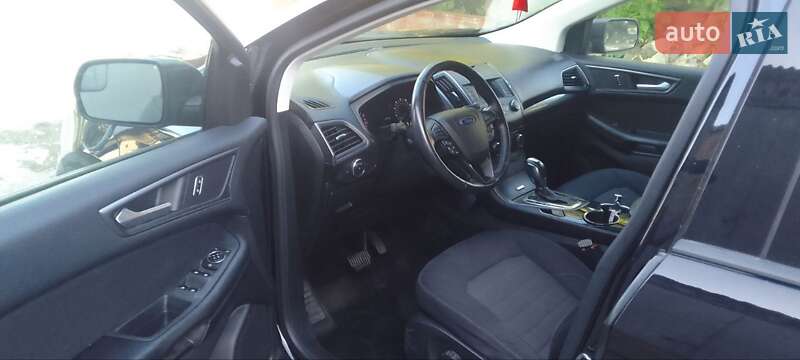 Позашляховик / Кросовер Ford Edge 2016 в Умані
