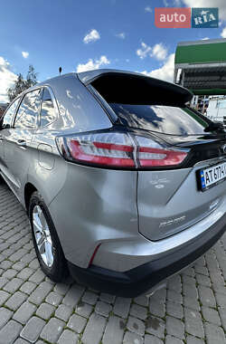 Позашляховик / Кросовер Ford Edge 2020 в 