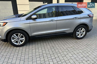 Позашляховик / Кросовер Ford Edge 2020 в 