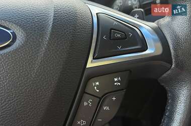 Позашляховик / Кросовер Ford Edge 2017 в  фото 12 Позашляховик / Кросовер Ford Edge 2017 в