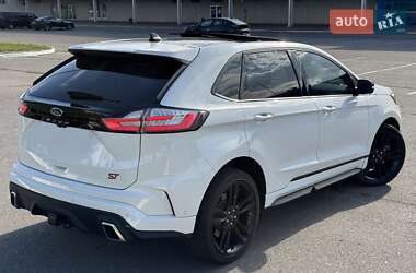 Позашляховик / Кросовер Ford Edge 2022 в 