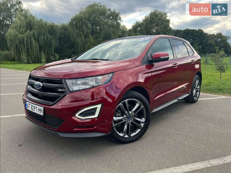 Позашляховик / Кросовер Ford Edge 2015 в 