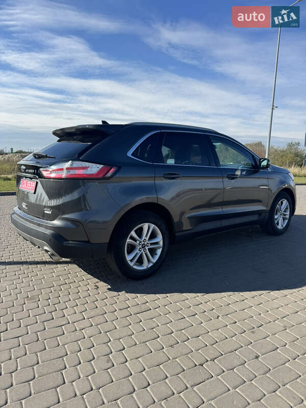 Позашляховик / Кросовер Ford Edge 2020 в Городку