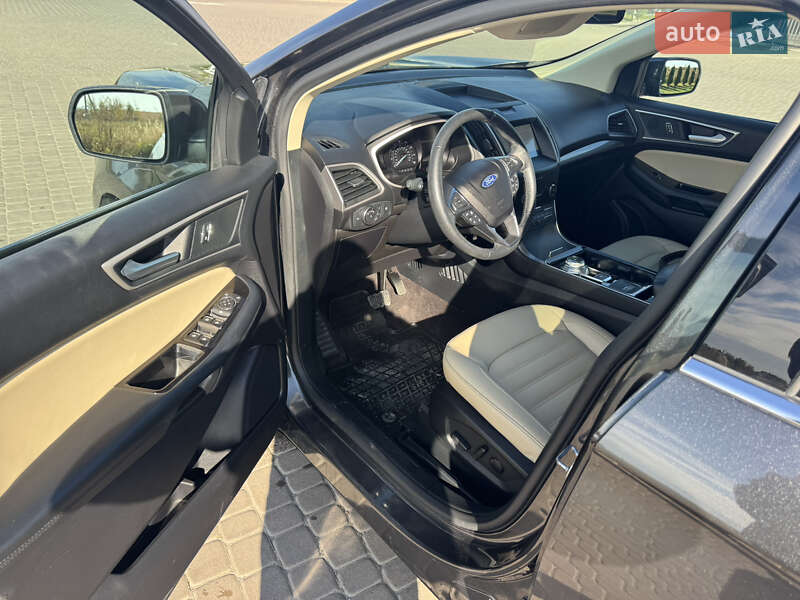 Позашляховик / Кросовер Ford Edge 2020 в Городку