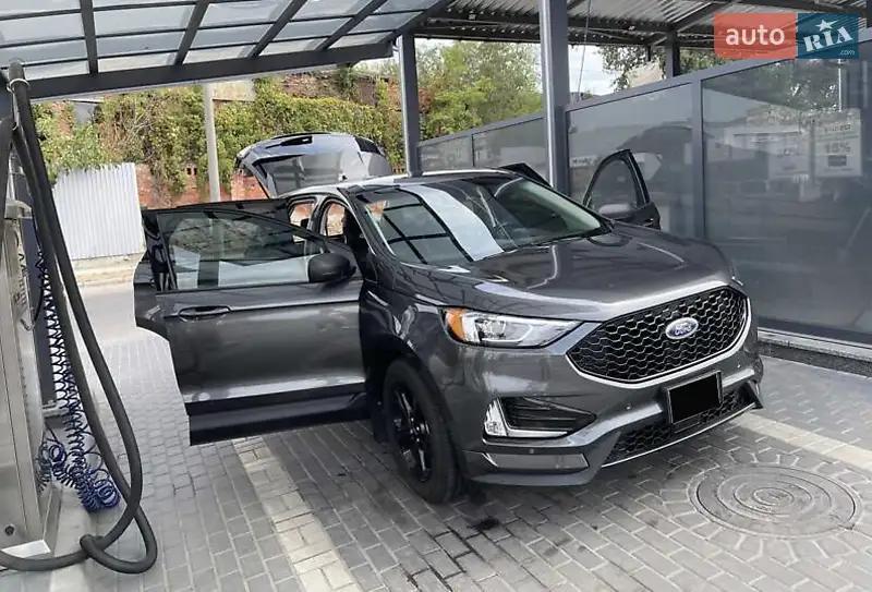 Ford Edge