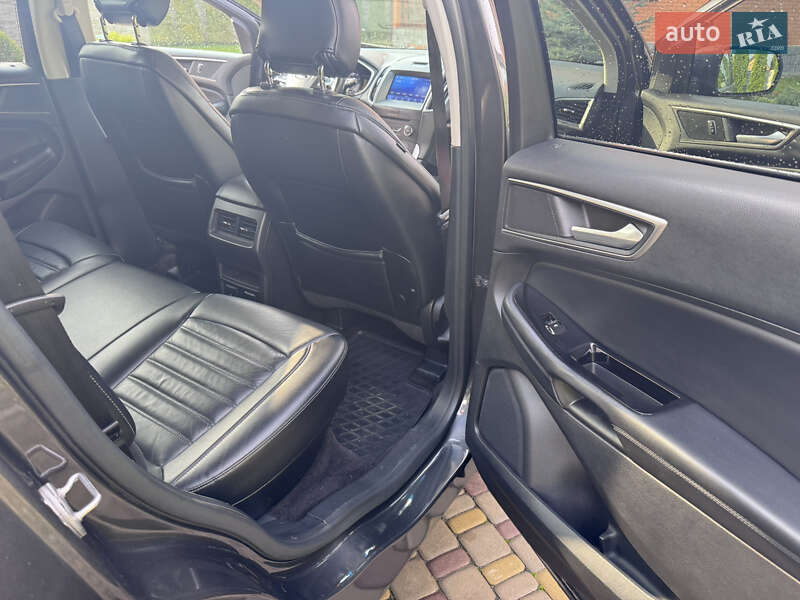 Позашляховик / Кросовер Ford Edge 2016 в Києві