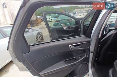 Внедорожник / Кроссовер Ford Edge 2020 в 