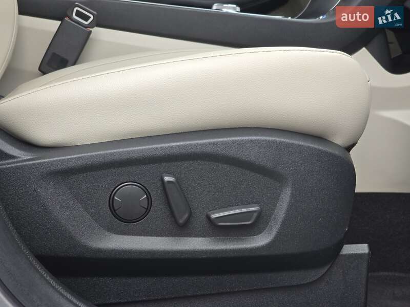 Позашляховик / Кросовер Ford Edge 2020 в Хмельницькому фото 33 Позашляховик / Кросовер Ford Edge 2020 в Хмельницькому