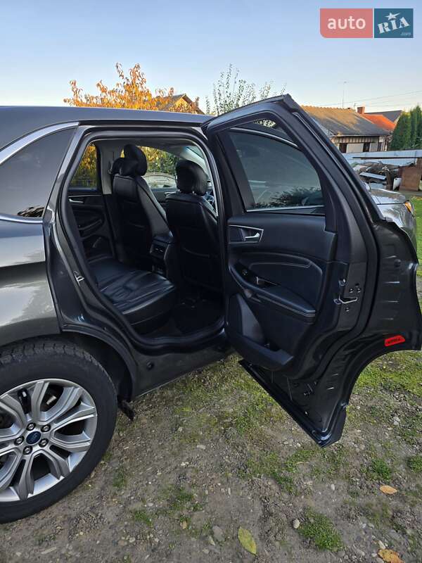 Внедорожник / Кроссовер Ford Edge 2019 в Черновцах